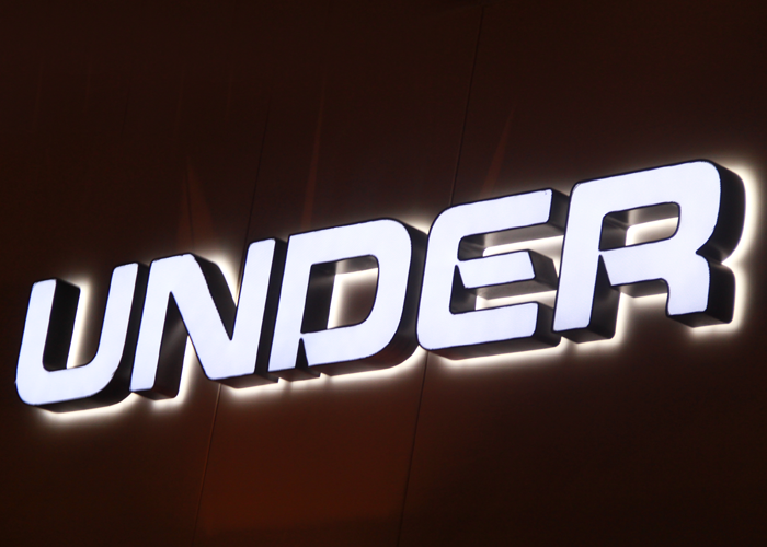 不銹鋼發(fā)光字制作應(yīng)注意的事項 不銹鋼發(fā)光字制作應(yīng)注意的事項