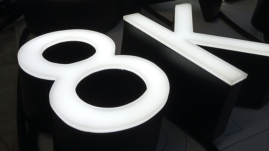 亞克力發(fā)光字維護(hù)保養(yǎng)方法有哪些？