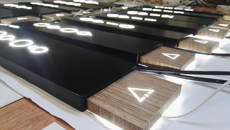 LED門牌發(fā)光字使用吸塑字有哪些好處？