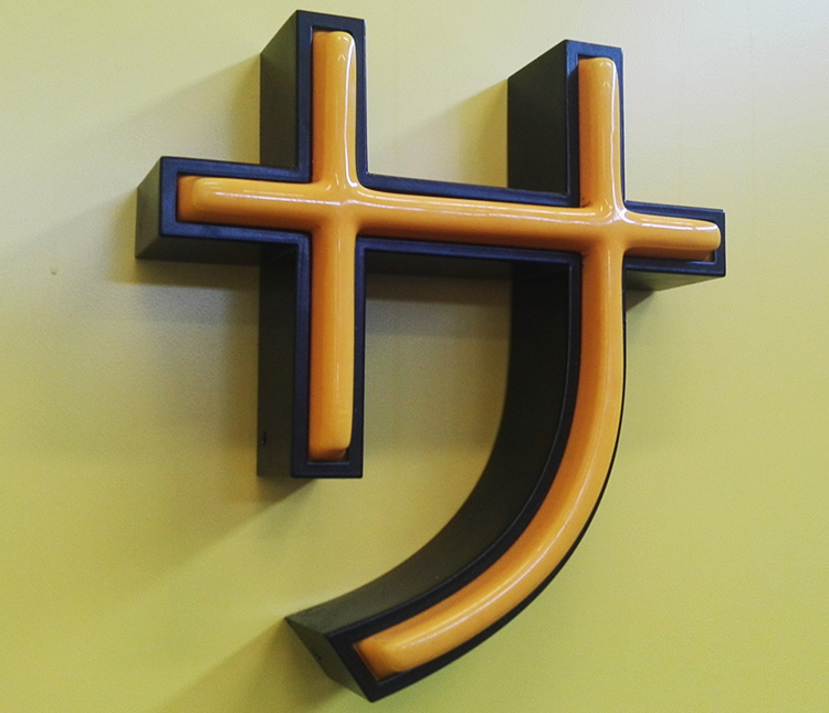 LED吸塑發(fā)光字制作注意事項(xiàng)有哪些？