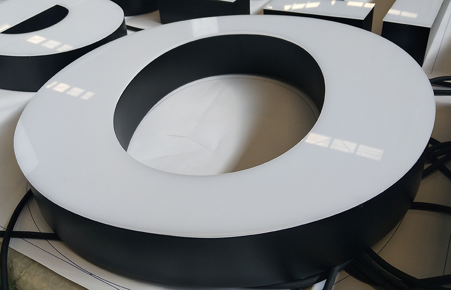 無邊框發(fā)光字的幾個(gè)主要類型和制作流程是什么？