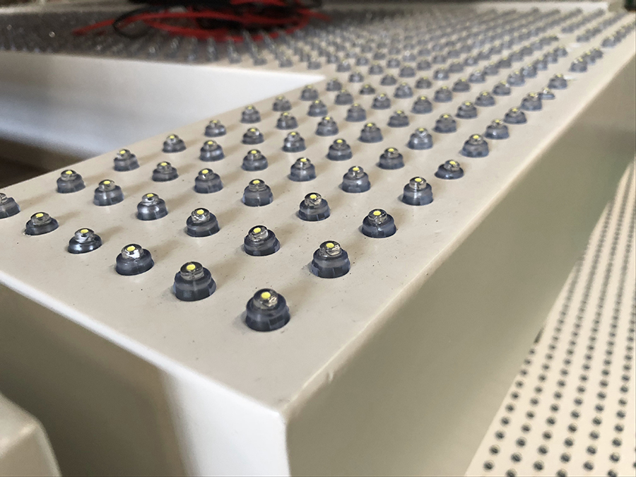 LED外露發(fā)光字相對于內(nèi)發(fā)光字有哪些優(yōu)點(diǎn)？