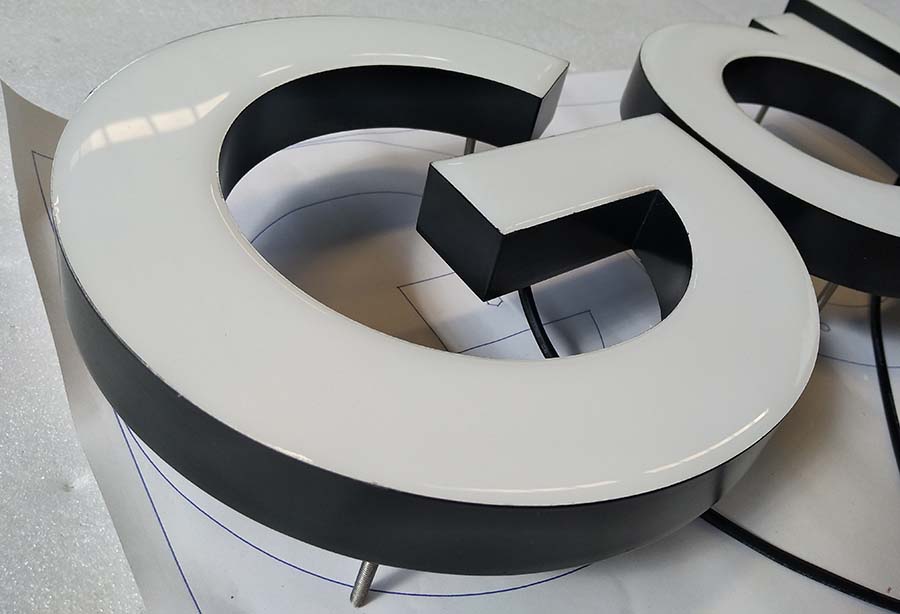 樹脂字有哪些優(yōu)點(diǎn)？