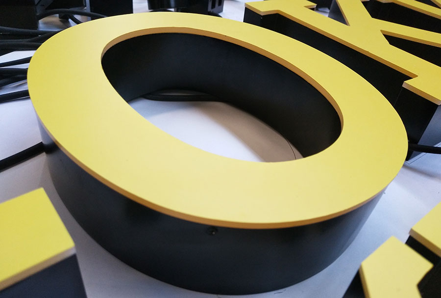 亞克力無(wú)邊框發(fā)光字制作需要注意些什么？