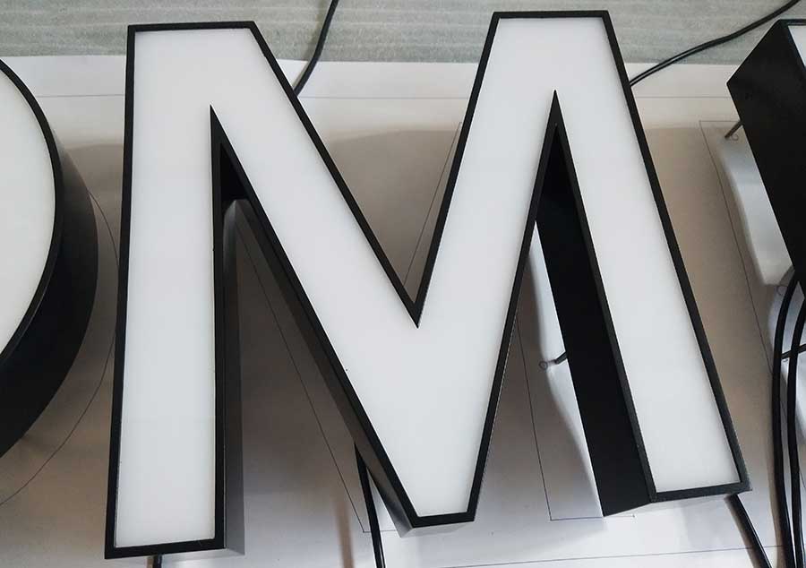 發(fā)光廣告字常見(jiàn)的類型有哪些？