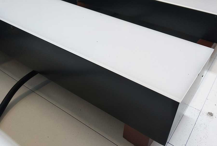 亞克力發(fā)光字和樹脂字的區(qū)別有哪些？