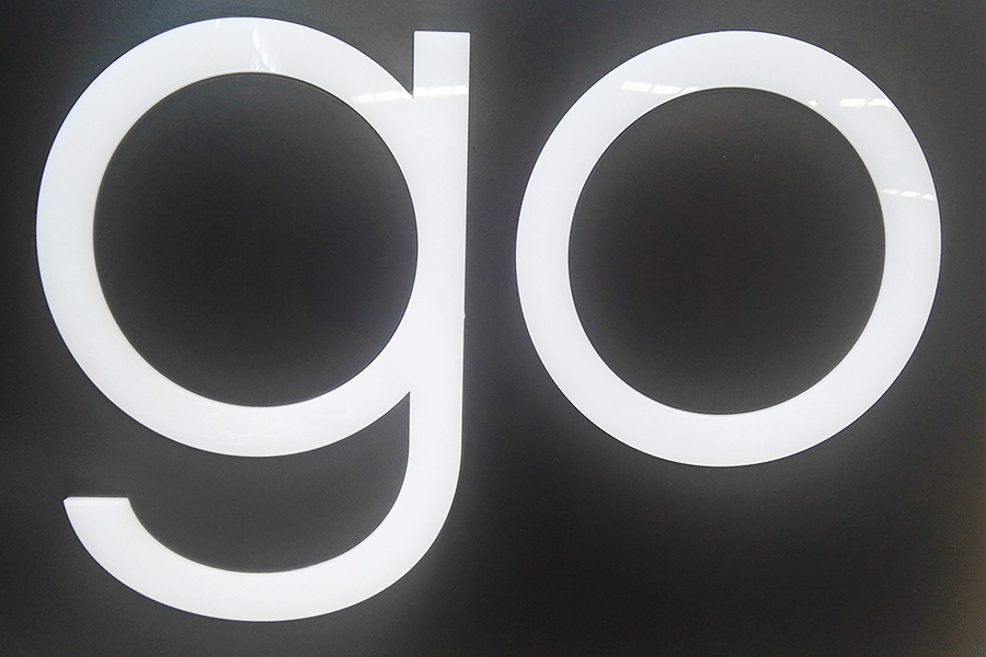 亞克力字在設(shè)計(jì)與使用方面有什么優(yōu)勢(shì)？