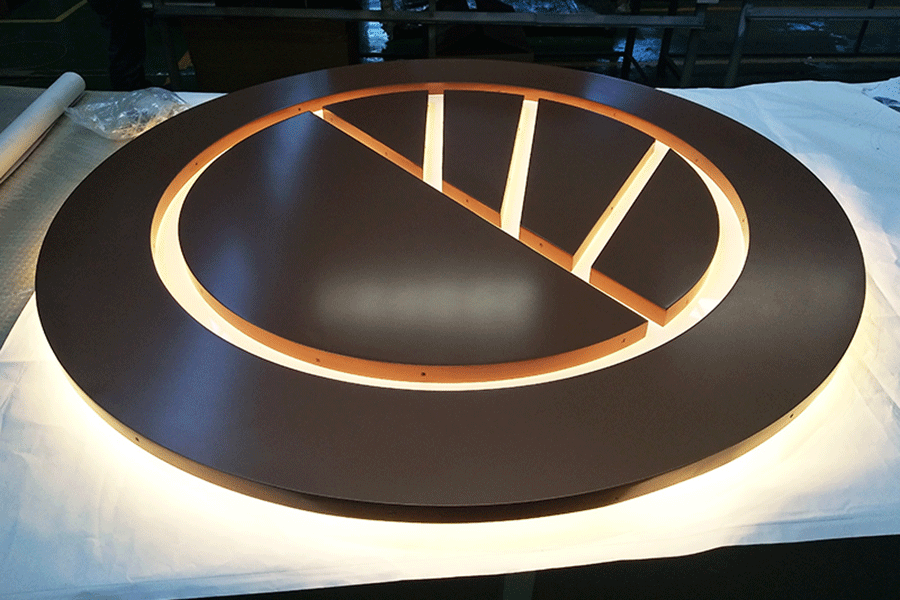 鐵皮烤漆無邊字有什么優(yōu)勢與制作工藝？