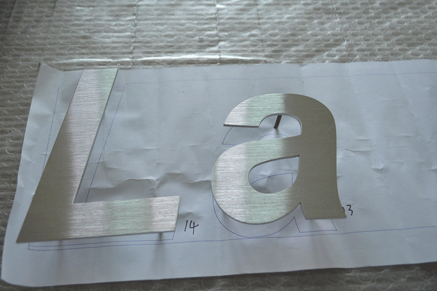 不銹鋼發(fā)光字有哪些典型應(yīng)用？