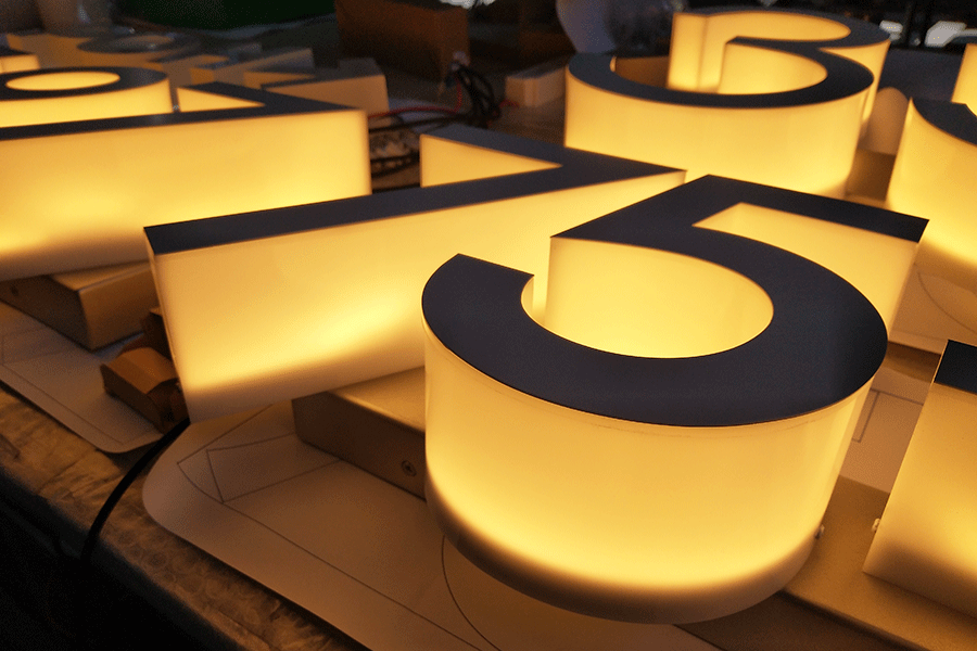 led亞克力字招牌怎么進行后期保養(yǎng)維護？