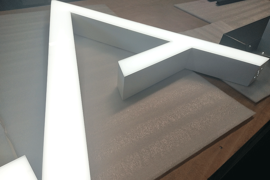 LED無邊字有什么特性？