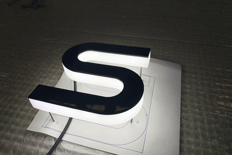 定制led迷你發(fā)光字有什么優(yōu)點？