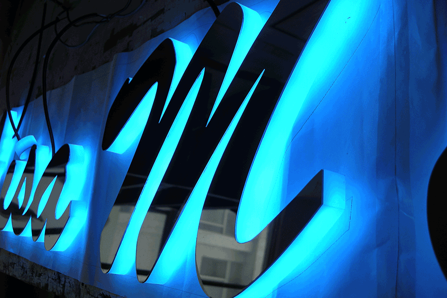 定制亞克力發(fā)光字需注意哪些細(xì)節(jié)？