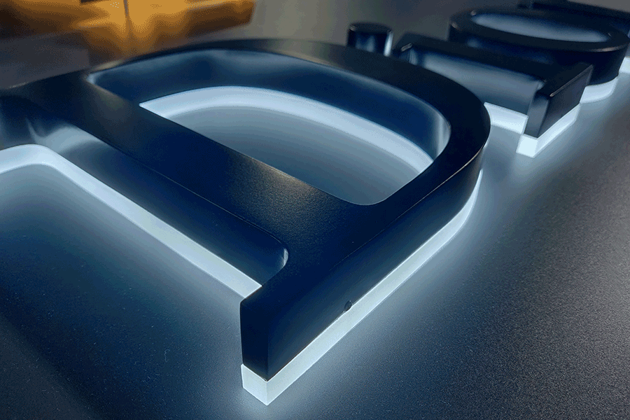 門店招牌發(fā)光字設計制作一般采用哪些形式？