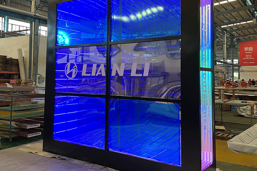 深淵鏡發(fā)光字標(biāo)識(shí)標(biāo)牌制作有什么特點(diǎn)？