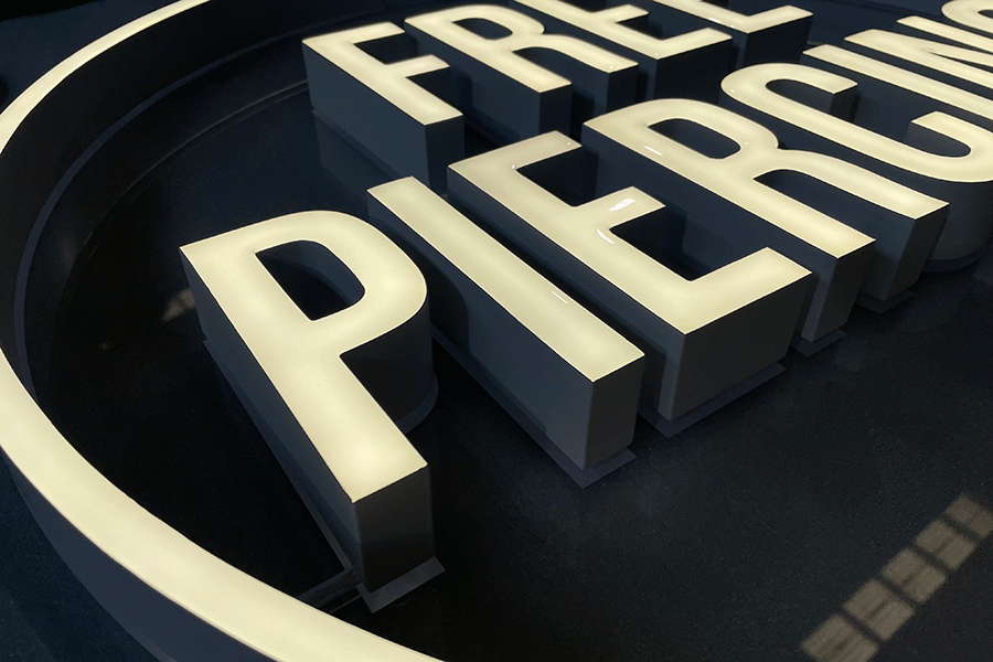 樹脂發(fā)光字標識標牌制作有什么特色？