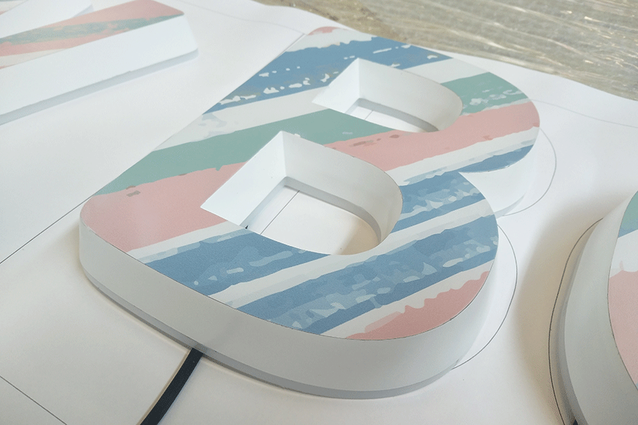 迷你發(fā)光字標(biāo)識(shí)設(shè)計(jì)制作有什么特征？